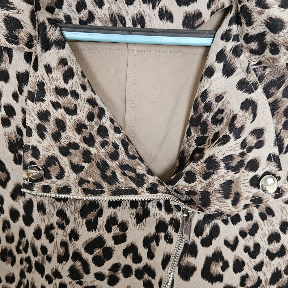 Papaya Leopard Print Jacket - Picture 3 of 3